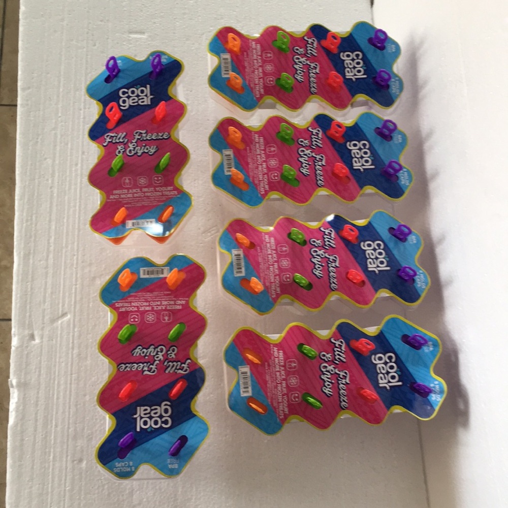 CoolGear 48 Molds and 48 Caps Fill, Freeze & Enjoy